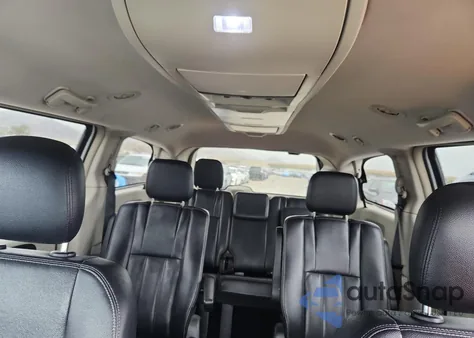 2014 Chrysler Town & Country Touring из США, поврежденный, VIN 2C4RC1BG2ER242753